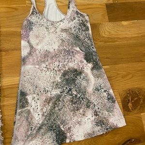 Lululemon workout tank